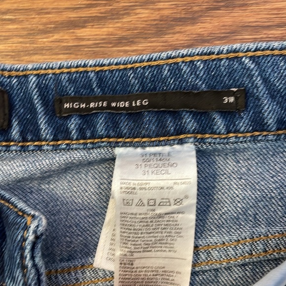 Banana Republic High Rise Wide Leg Jeans - Picture 3 of 7